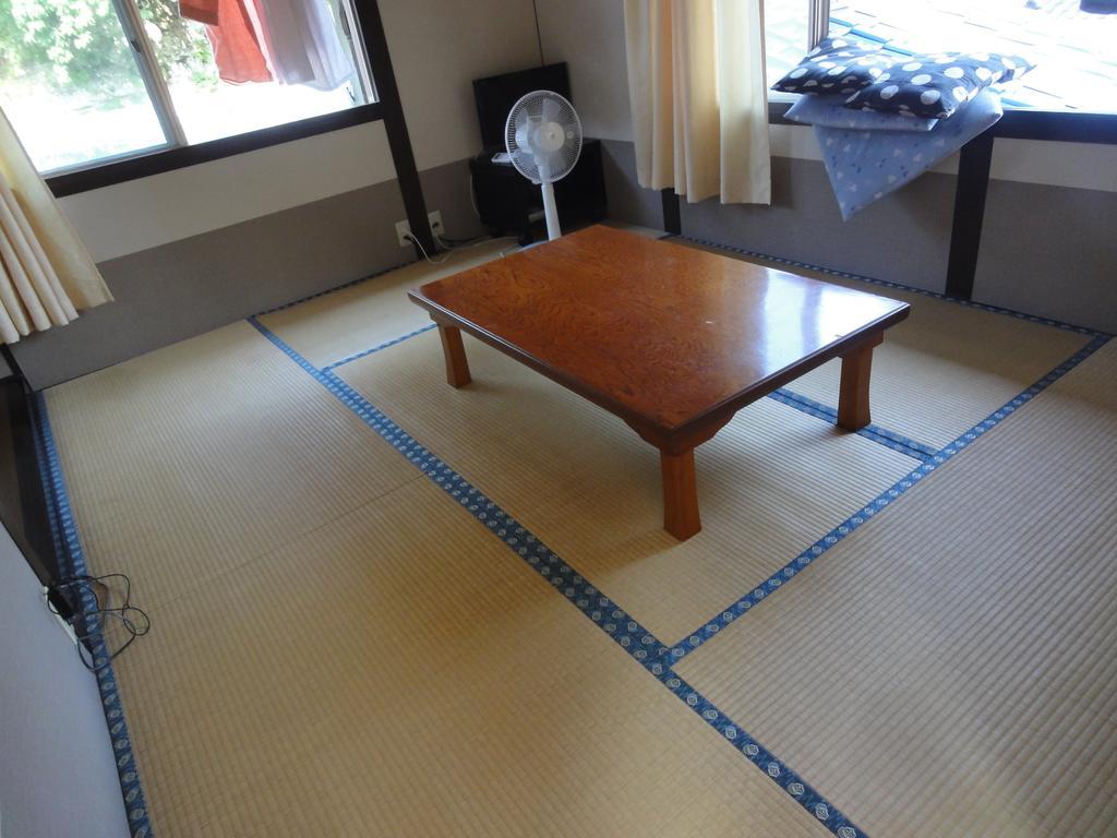 Hôtel Kuroemuso à Katsuura  Extérieur photo